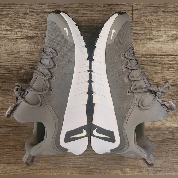 **NEW** Nike Free Metcon 6 TB Size 12 Gunsmoke Grey Gray Black White Men's Mens - Picture 8 of 11